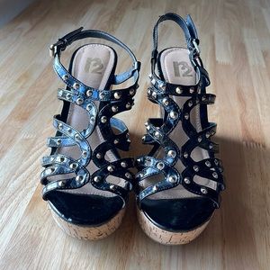 R2 Black and Cork Wedge Heel Size 7 1/2